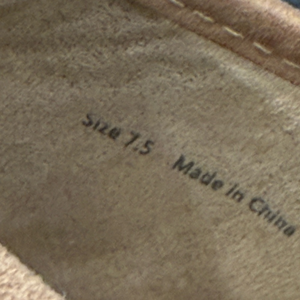 Dolce Vita suede mule. Size 7.5. - Picture 3 of 7